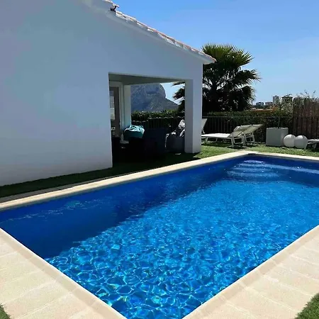 Villa Espectacular Junto A La Playa, Piscina Privada Y Vistas Al Mar *