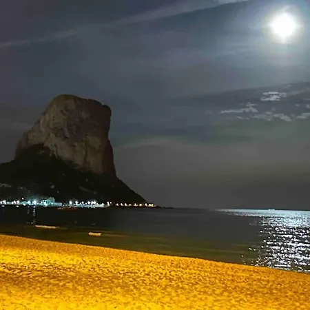 Villa Espectacular Junto A La Playa, Piscina Privada Y Vistas Al Mar *