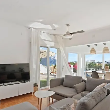 Espectacular Junto A La Playa, Piscina Privada Y Vistas Al Mar