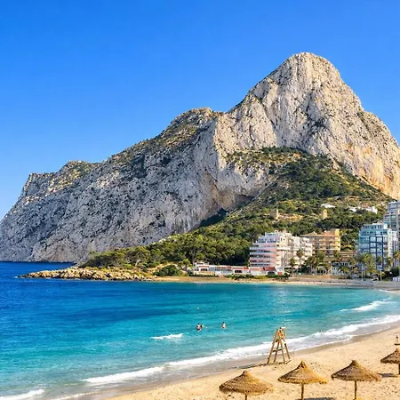 Sea Views, Private Pool And Walking To Ifach