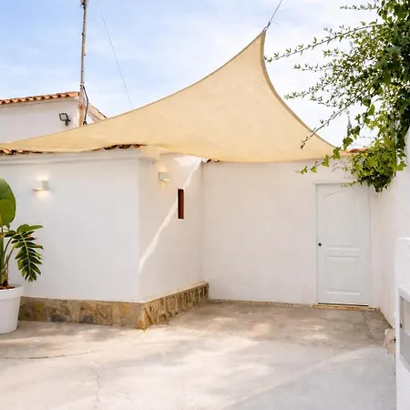 Willa Sea Views, Private Pool And Walking To