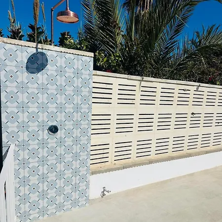 Sea Views, Private Pool And Walking To Willa Ifach