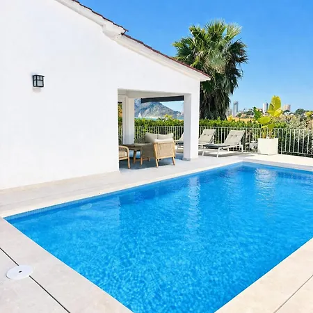 Willa Sea Views, Private Pool And Walking To Ifach